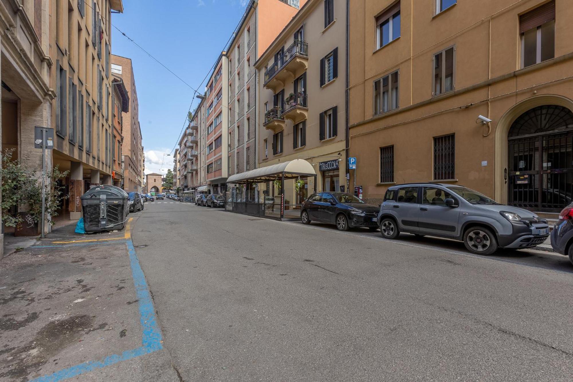Academy Of Fine Arts -Modern Apt. With Balcony! Bologna Exterior foto